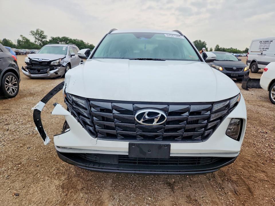 Продажа на аукционе авто 2022 Hyundai Tucson, vin: KM8JBCA12NU049381, номер лота: 64581306