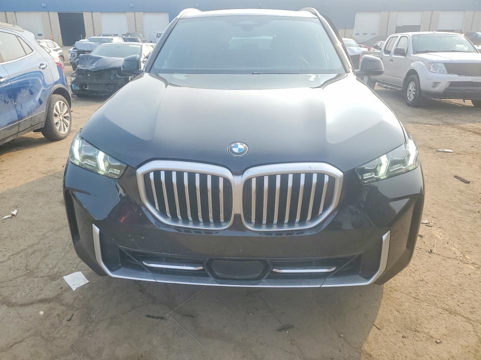 64678046 :رقم المزاد ، 5UX23EU06T9079017 vin ، 2026 Bmw X5 مزاد بيع