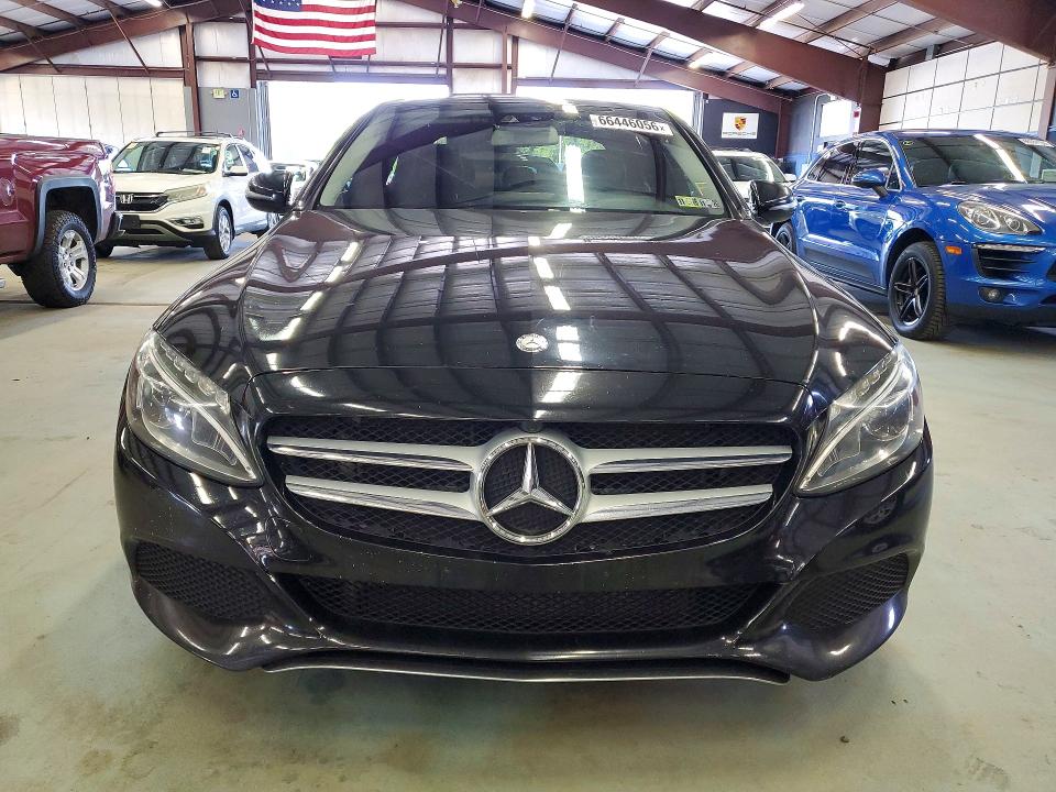 66446056 :رقم المزاد ، 55SWF4KB6GU144404 vin ، 2016 Mercedes-benz C مزاد بيع