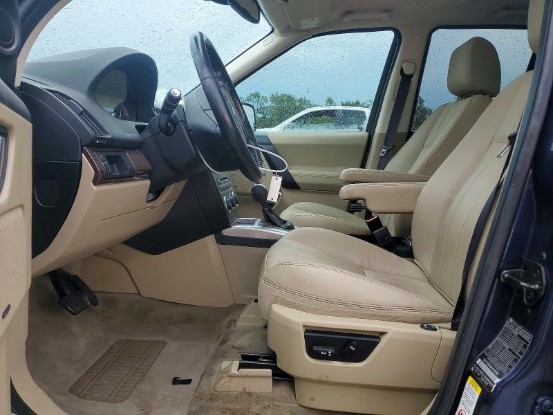64300986 :رقم المزاد ، SALFR2BG8EH410049 vin ، 2014 Land Rover Lr2 مزاد بيع