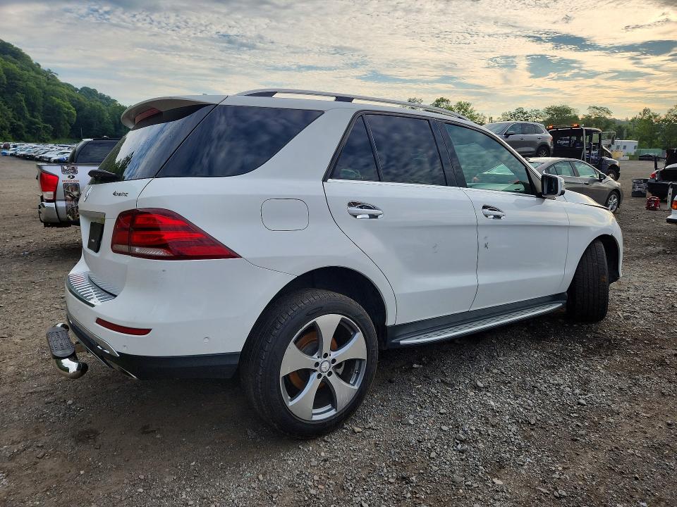 Продаж на аукціоні авто 2017 Mercedes-benz Gle, vin: 4JGDA5HB6HA832476, номер лоту: 63884926