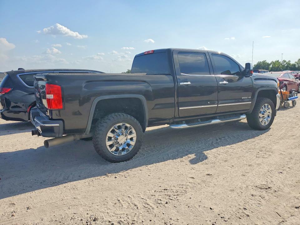 66758706 :رقم المزاد ، 1GT12TEYXJF275727 vin ، 2018 Gmc Sierra مزاد بيع