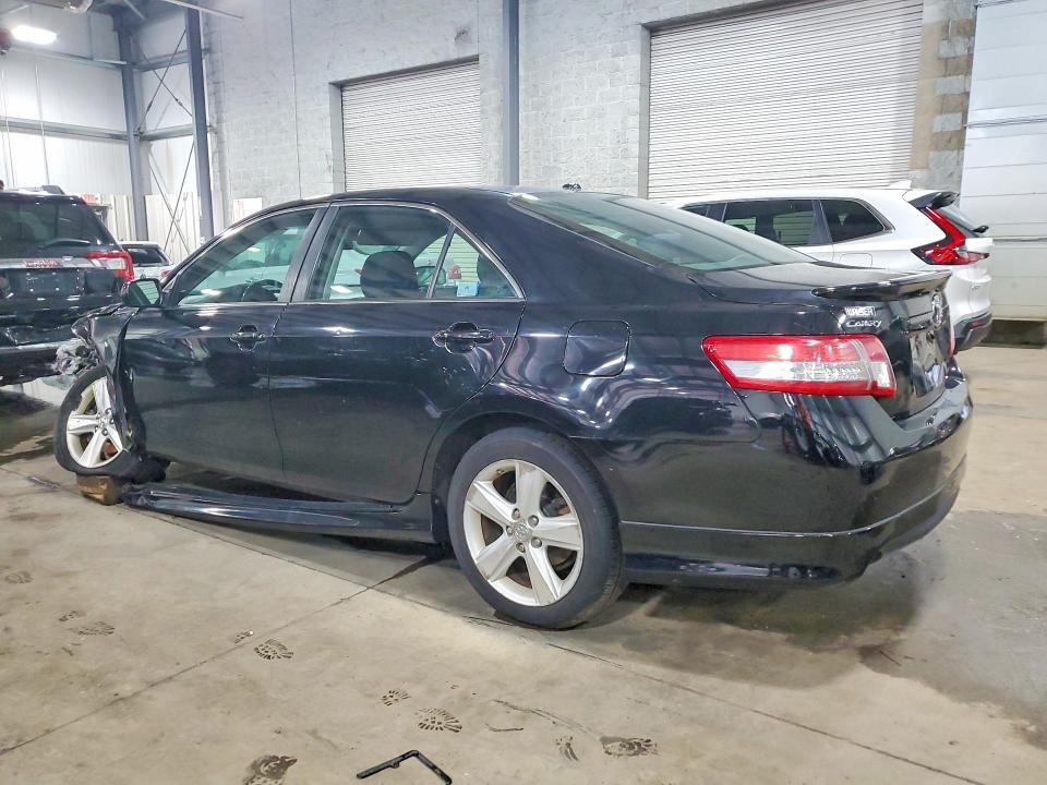 2011 Toyota Camry მანქანა იყიდება აუქციონზე, vin: 4T1BF3EK2BU764894, აუქციონის ნომერი: 63672086