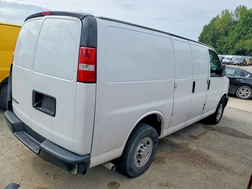 60961056 :رقم المزاد ، 1GCWGAFP1K1367549 vin ، 2019 Chevrolet Express G2500 مزاد بيع