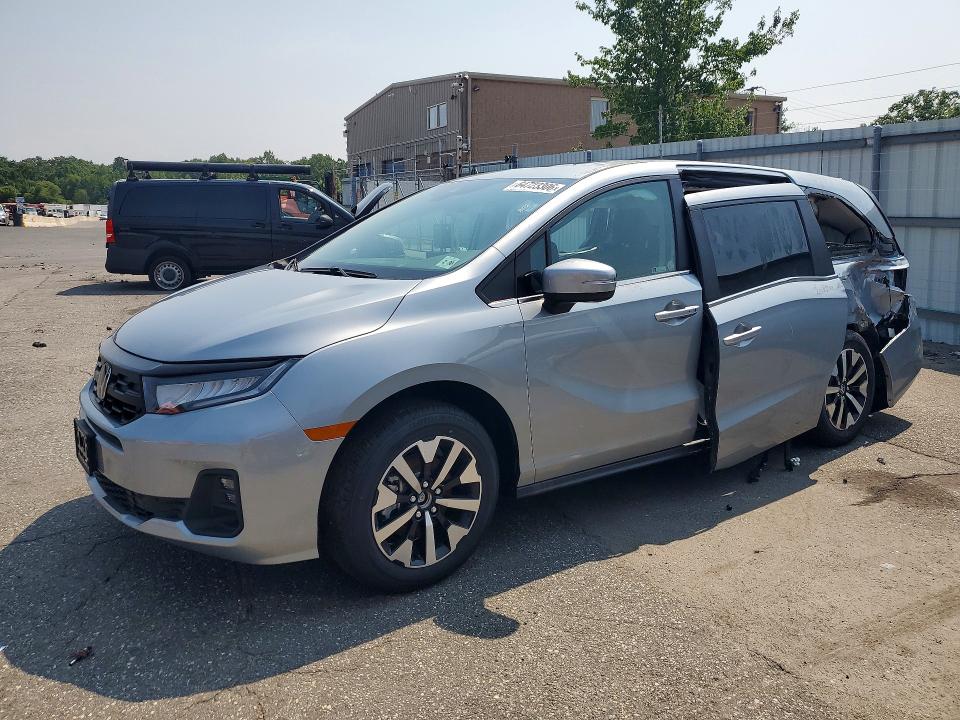 Auction sale of the 2026 Honda Odyssey, vin: 5FNRL6H61TB036683, lot number: 64723306