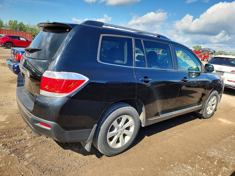 66194836 :رقم المزاد ، 5TDBK3EH3DS202126 vin ، 2013 Toyota Highlander مزاد بيع