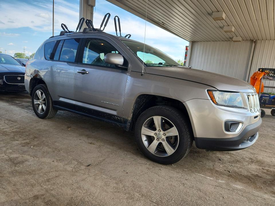 65645276 :رقم المزاد ، 1C4NJCEA2GD760651 vin ، 2016 Jeep Compass مزاد بيع