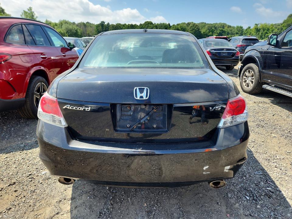 63733926 :رقم المزاد ، 1HGCP3F89AA011390 vin ، 2010 Honda Accord مزاد بيع