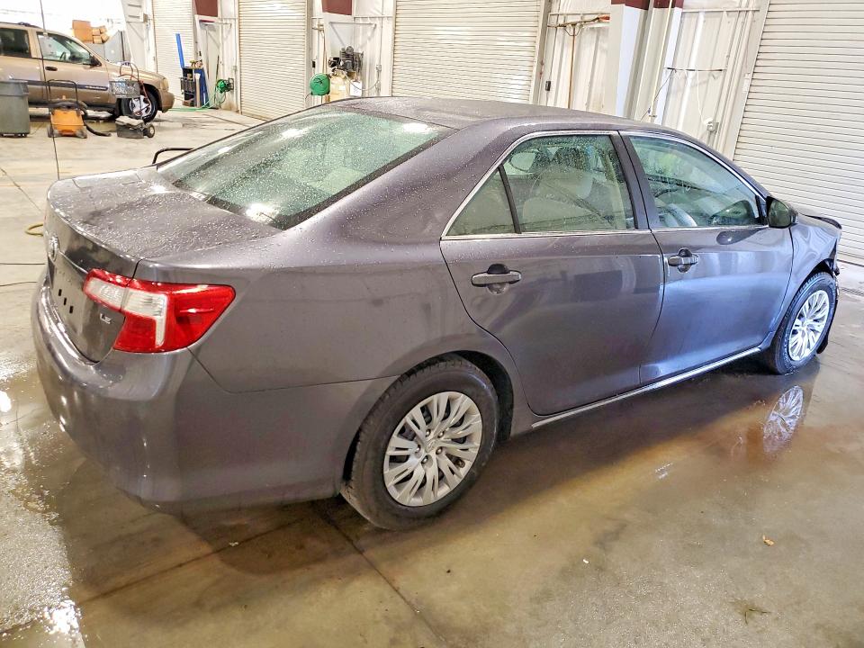 66248376 :رقم المزاد ، 4T4BF1FK4CR175839 vin ، 2012 Toyota Camry مزاد بيع