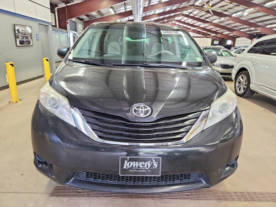 Продажа на аукционе авто 2011 Toyota Sienna, vin: 5TDJK3DC9BS029548, номер лота: 64892766