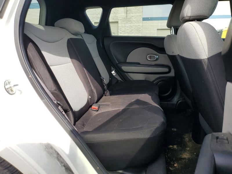 65023826 :رقم المزاد ، KNDJN2A26F7793662 vin ، 2015 Kia Soul مزاد بيع