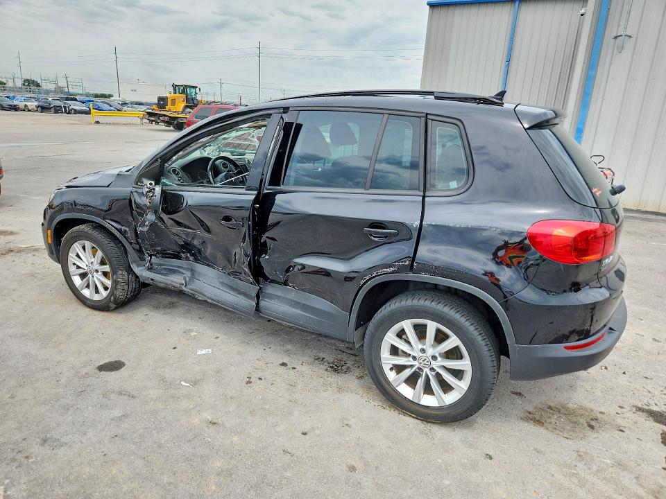Продажа на аукционе авто 2018 Volkswagen Tiguan Limited, vin: WVGAV7AX4JK002359, номер лота: 65548656