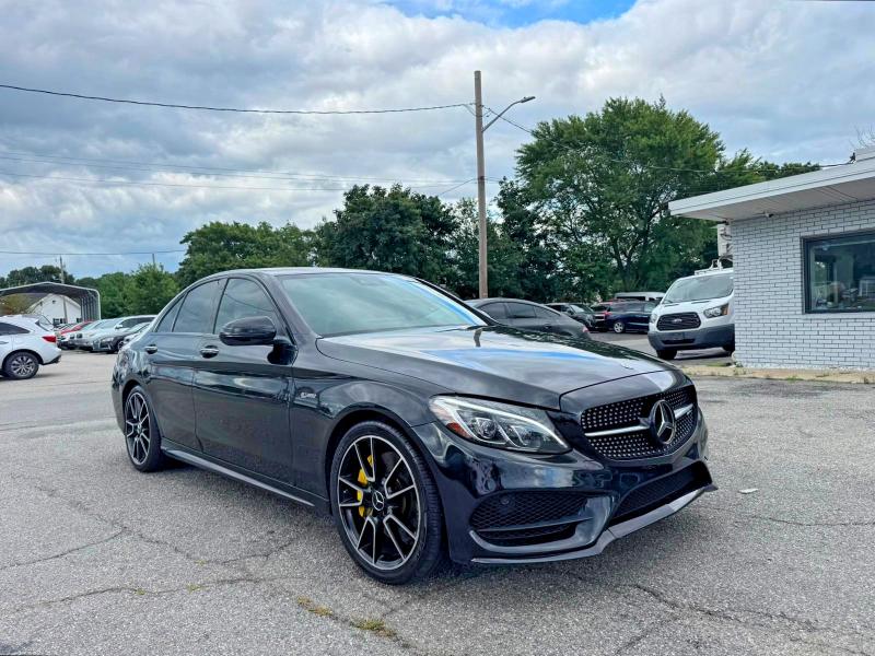 63439586 :رقم المزاد ، 55SWF6EB7JU256739 vin ، 2018 Mercedes-benz C مزاد بيع