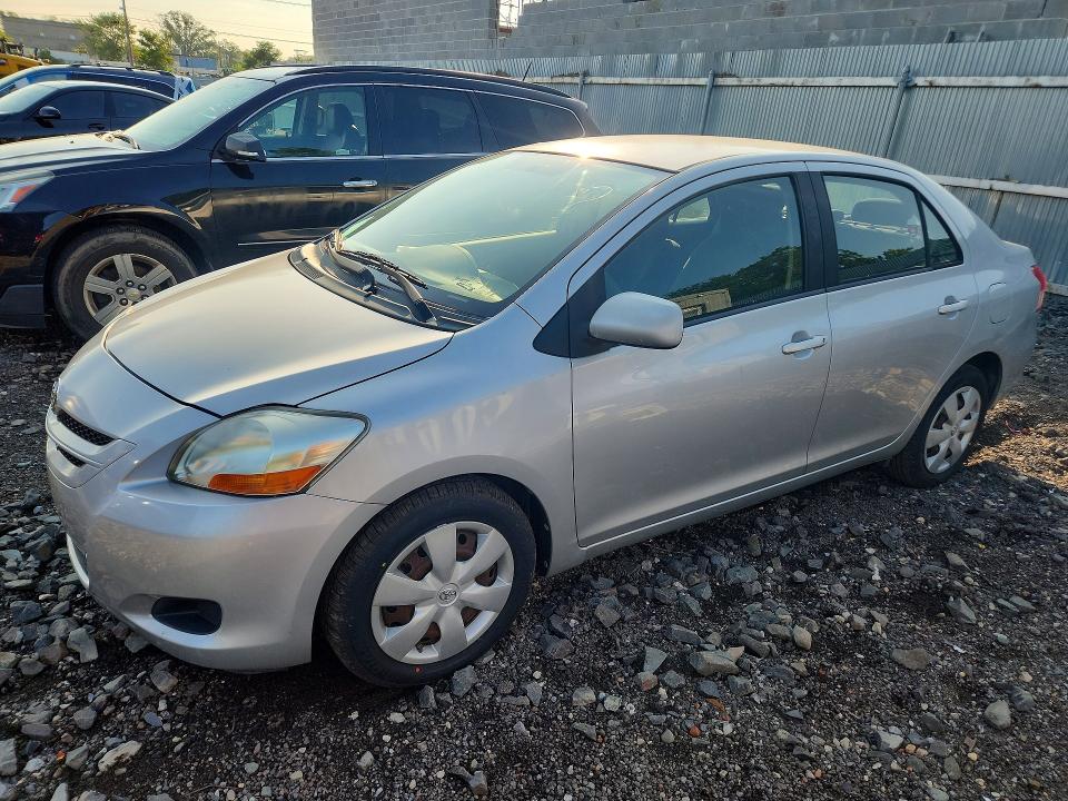 63714736 :رقم المزاد ، JTDBT923281295345 vin ، 2008 Toyota Yaris مزاد بيع