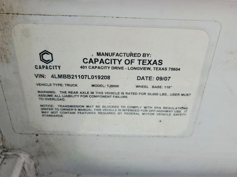 65210016 :رقم المزاد ، 4LMBB21107L019208 vin ، 2007 Capacity Of Texas Tj5000 مزاد بيع