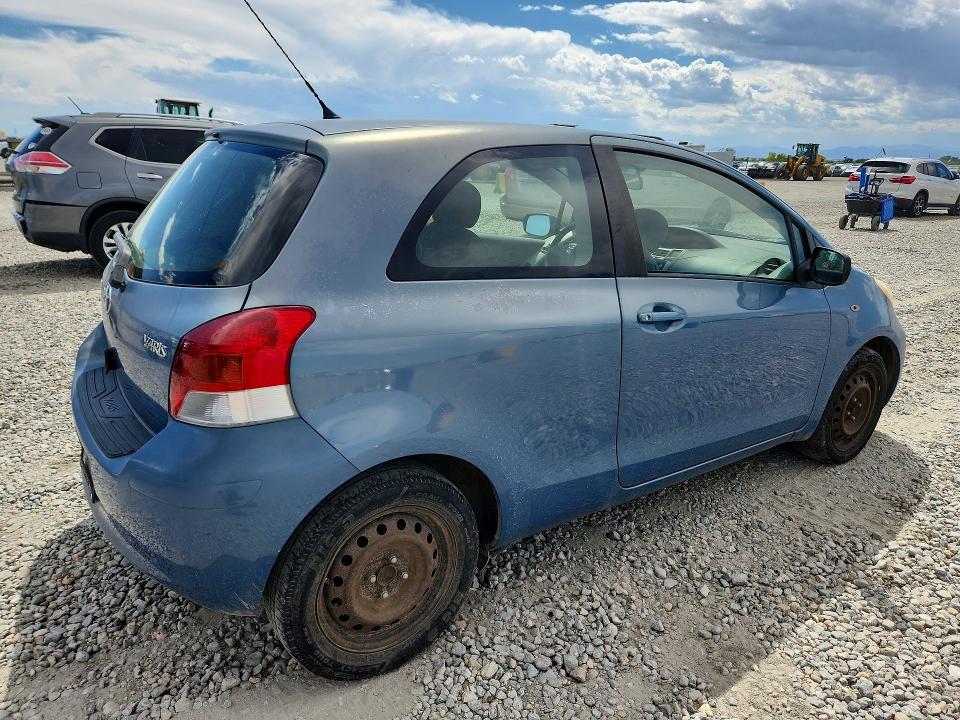 64690026 :رقم المزاد ، JTDJT4K32B5329282 vin ، 2011 Toyota Yaris مزاد بيع