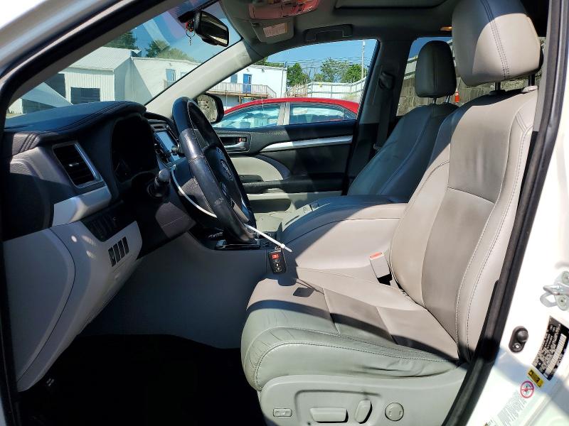 Продажа на аукционе авто 2016 Toyota Highlander, vin: 5TDJKRFH4GS317772, номер лота: 63130106