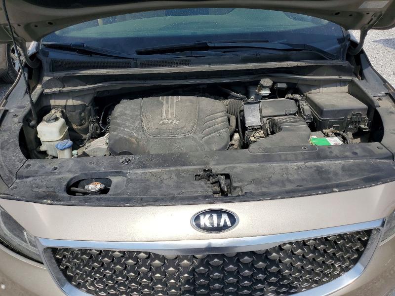 64474806 :رقم المزاد ، KNDME5C11F6038539 vin ، 2015 Kia Sedona مزاد بيع