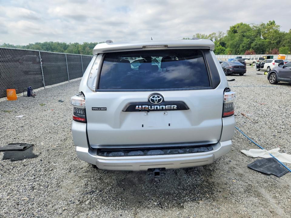 2021 Toyota 4runner მანქანა იყიდება აუქციონზე, vin: JTERU5JR0M5861950, აუქციონის ნომერი: 66016636