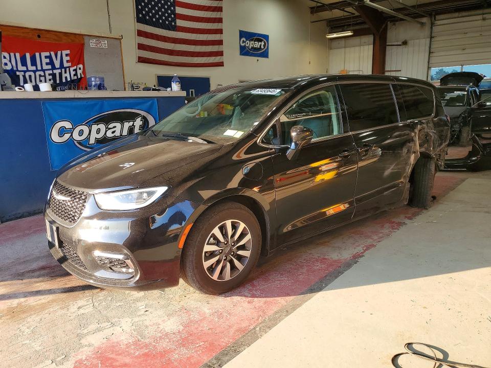 2022 Chrysler Pacifica მანქანა იყიდება აუქციონზე, vin: 2C4RC1L75NR124324, აუქციონის ნომერი: 63493646
