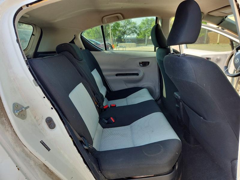 2013 Toyota Prius C მანქანა იყიდება აუქციონზე, vin: JTDKDTB38D1531517, აუქციონის ნომერი: 64439156