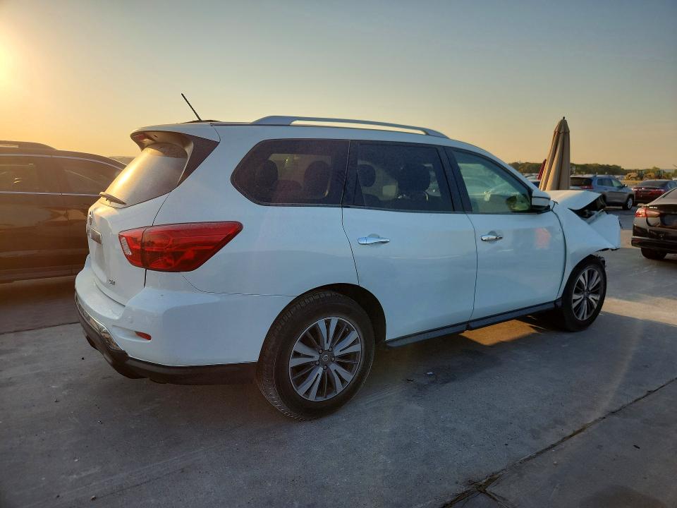 2017 Nissan Pathfinder მანქანა იყიდება აუქციონზე, vin: 5N1DR2MN9HC613538, აუქციონის ნომერი: 66471776