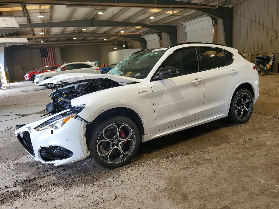 Продаж на аукціоні авто 2022 Alfa Romeo Stelvio, vin: ZASPAKBN8N7D49512, номер лоту: 65649136