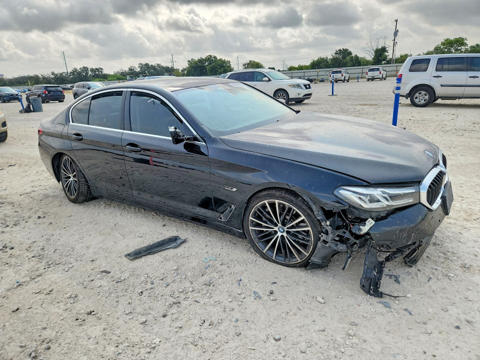 63364276 :رقم المزاد ، WBA33AG09NCH72535 vin ، 2022 Bmw 530 مزاد بيع
