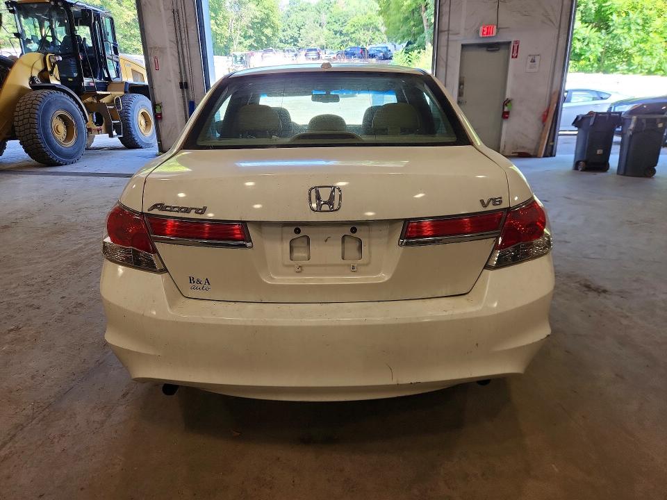 2012 Honda Accord მანქანა იყიდება აუქციონზე, vin: 1HGCP3F88CA010010, აუქციონის ნომერი: 65696626