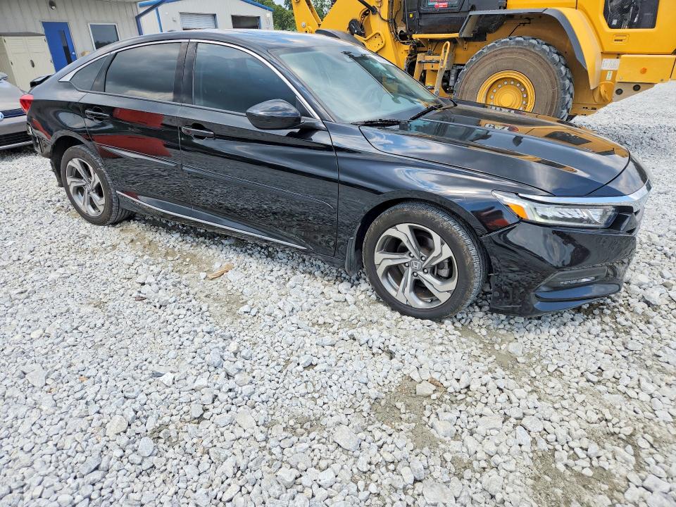 2018 Honda Accord მანქანა იყიდება აუქციონზე, vin: 1HGCV1F47JA077671, აუქციონის ნომერი: 66203256