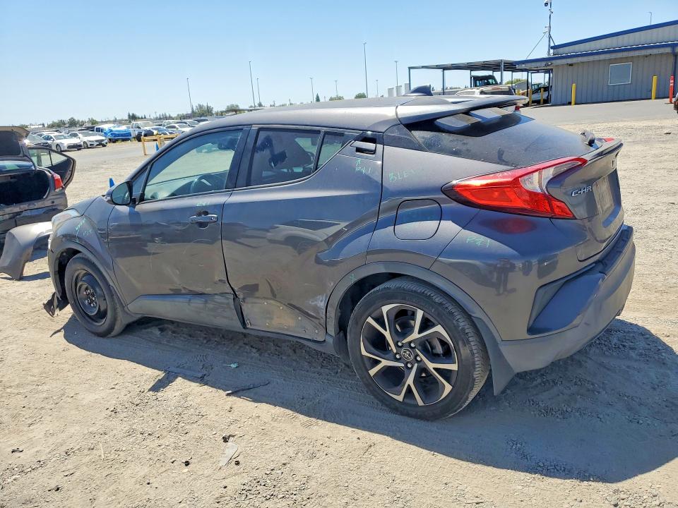 64331856 :رقم المزاد ، NMTKHMBX1JR037817 vin ، 2018 Toyota C-hr مزاد بيع