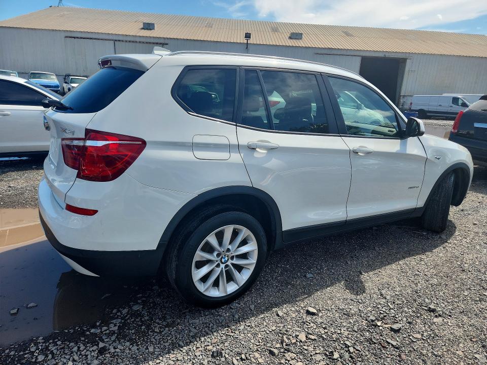 2015 Bmw X3 მანქანა იყიდება აუქციონზე, vin: 5UXWX9C58F0D49824, აუქციონის ნომერი: 63526146