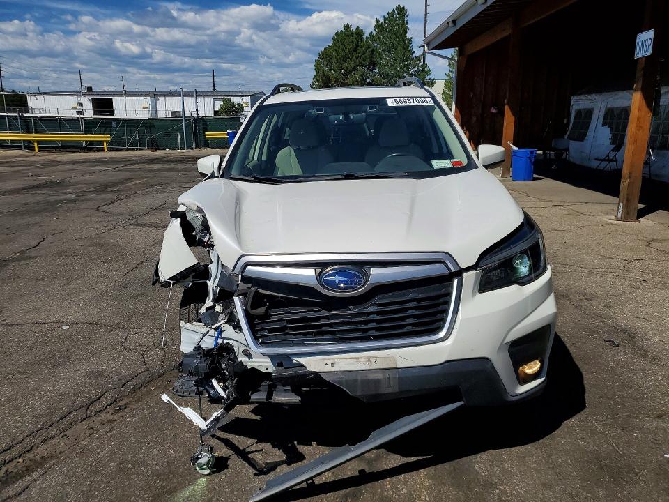 2021 Subaru Forester მანქანა იყიდება აუქციონზე, vin: JF2SKAJC9MH451339, აუქციონის ნომერი: 66987096