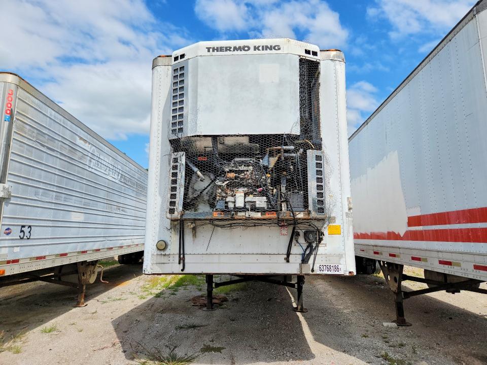 63768186 :رقم المزاد ، 1UYVS24835M407212 vin ، 2005 Utility Trailer Trailer مزاد بيع