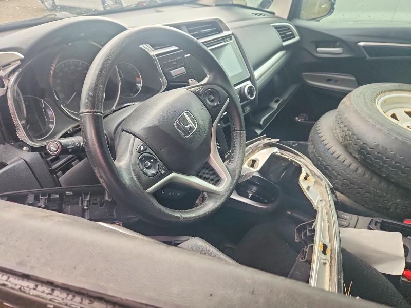 64988536 :رقم المزاد ، 3HGGK5H80FM105340 vin ، 2015 Honda Fit مزاد بيع