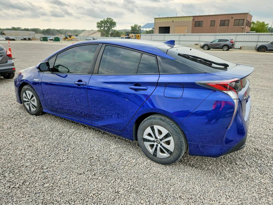 64071656 :رقم المزاد ، JTDKBRFUXJ3596428 vin ، 2018 Toyota Prius مزاد بيع