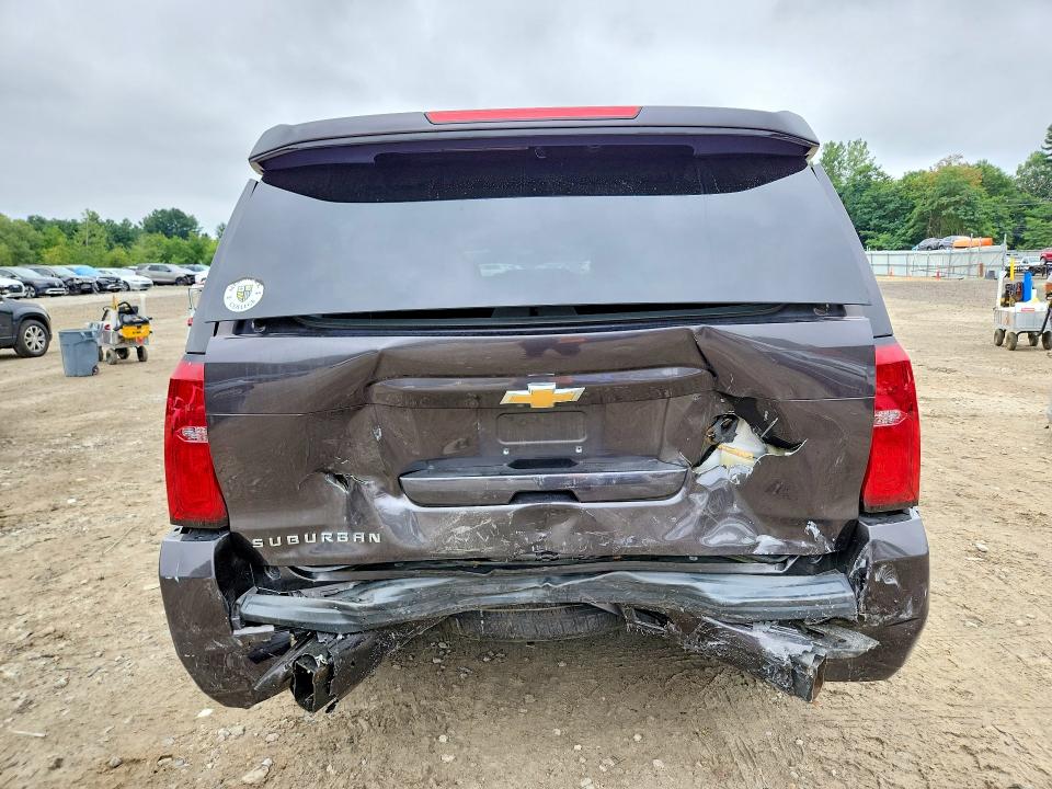 Продаж на аукціоні авто 2018 Chevrolet Suburban, vin: 1GNSKHKC3JR132621, номер лоту: 64807506