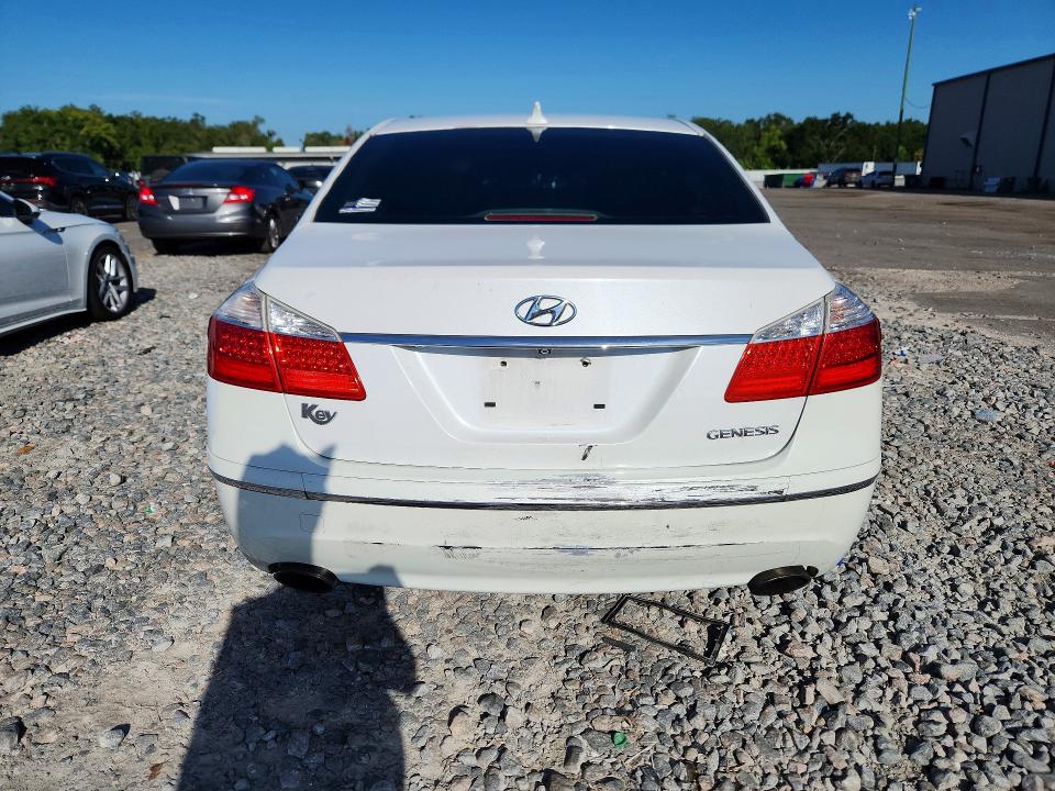 64747606 :رقم المزاد ، KMHGC4DE9BU132183 vin ، 2011 Hyundai Genesis مزاد بيع