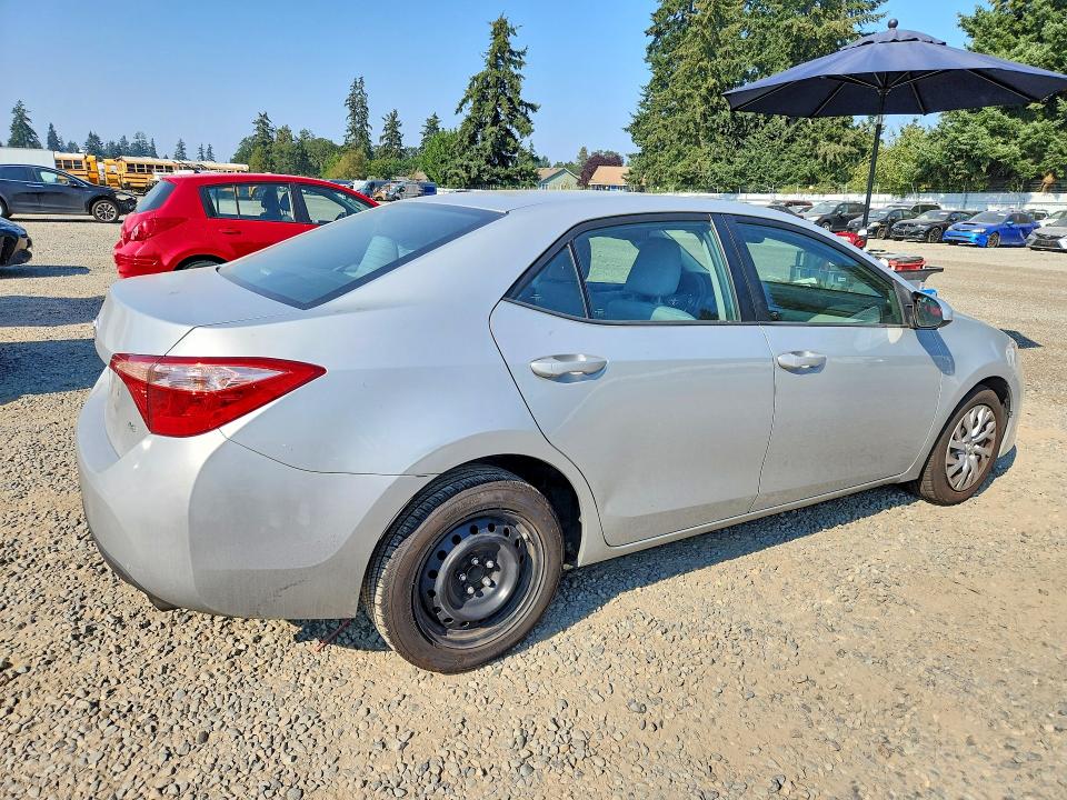 Продаж на аукціоні авто 2018 Toyota Corolla, vin: 2T1BURHE2JC064016, номер лоту: 65191726