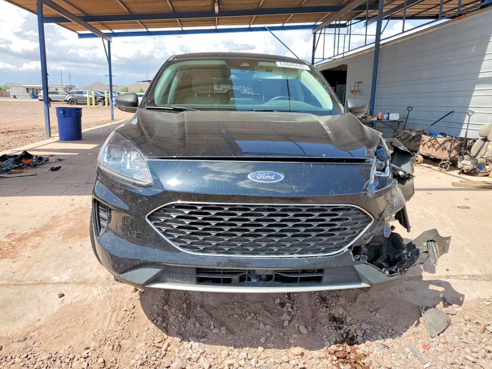 64849446 :رقم المزاد ، 1FMCU0G66NUB84626 vin ، 2022 Ford Escape مزاد بيع