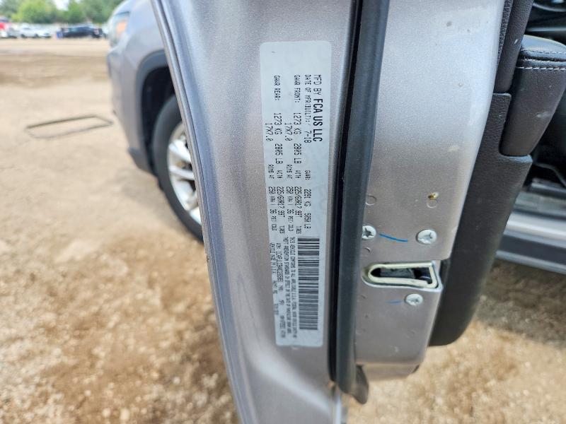 63357016 :رقم المزاد ، 1C4PJLCB4KD265851 vin ، 2019 Jeep Cherokee مزاد بيع