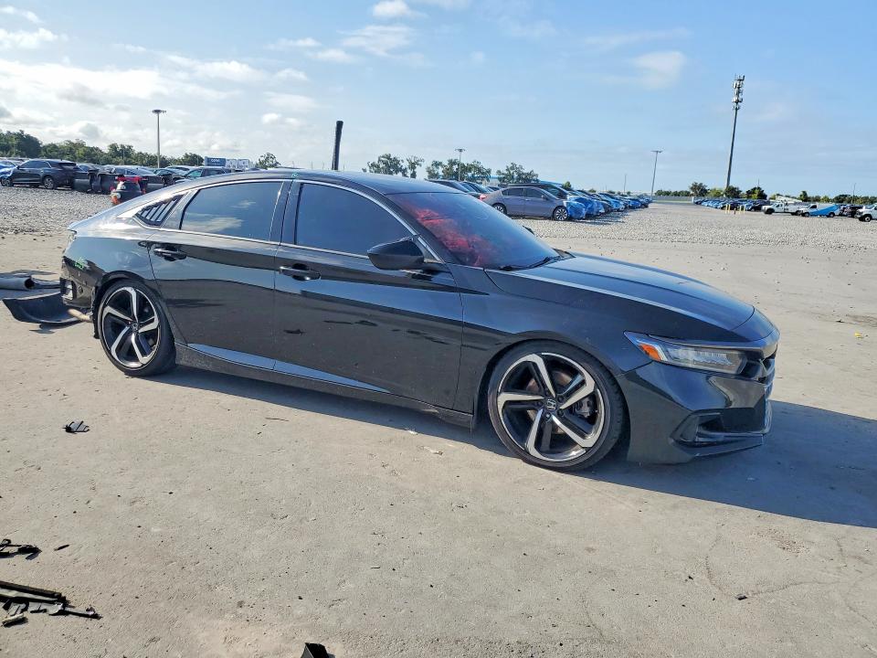 64633416 :رقم المزاد ، 1HGCV1F30MA034009 vin ، 2021 Honda Accord مزاد بيع