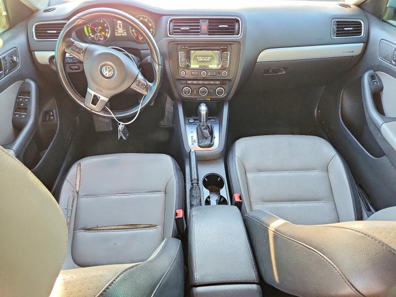 2013 Volkswagen Jetta მანქანა იყიდება აუქციონზე, vin: 3VW637AJ4DM272648, აუქციონის ნომერი: 64677056