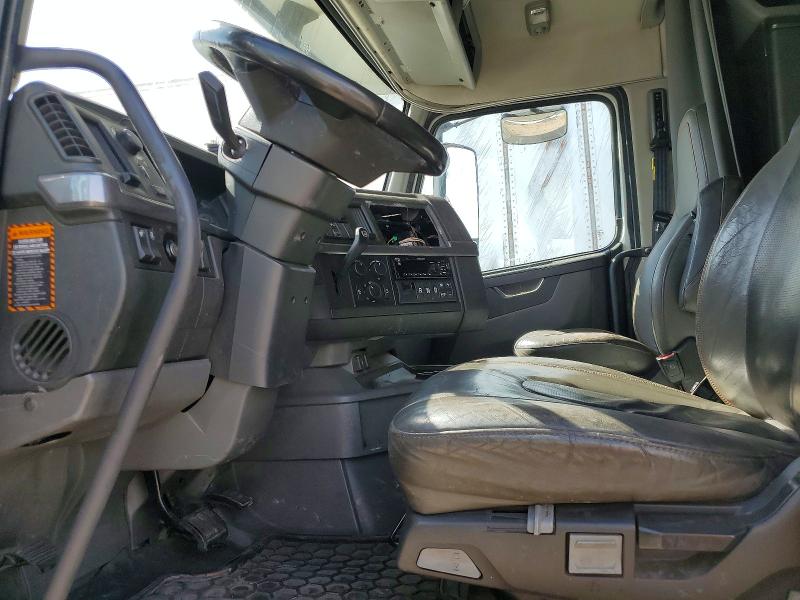 2021 Volvo Vnl მანქანა იყიდება აუქციონზე, vin: 4V4NC9EH3MN275018, აუქციონის ნომერი: 64084856