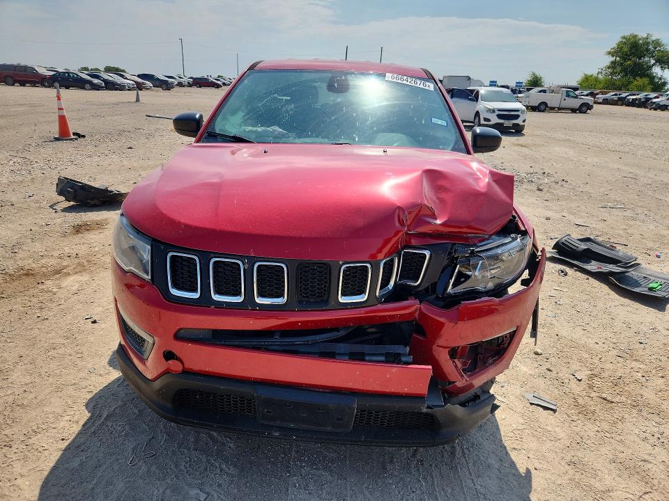 66642676 :رقم المزاد ، 3C4NJCAB4JT369033 vin ، 2018 Jeep Compass مزاد بيع