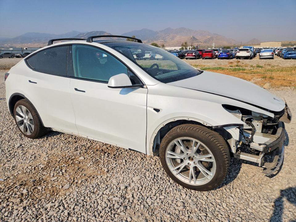 Продаж на аукціоні авто 2021 Tesla Model Y, vin: 5YJYGDEE4MF097043, номер лоту: 63678396