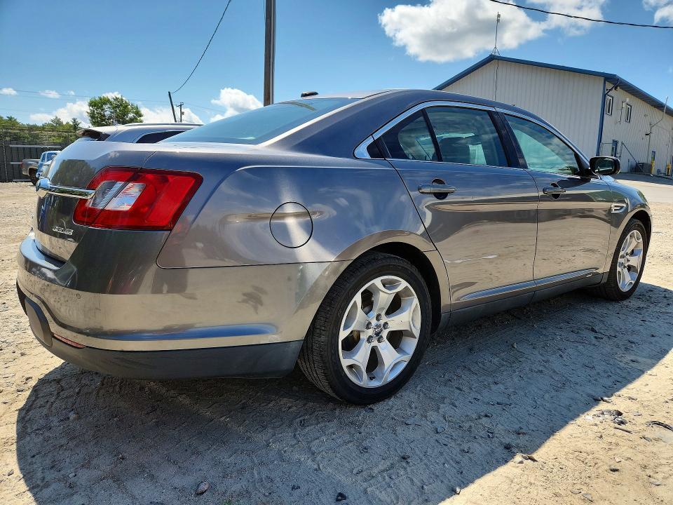 65192236 :رقم المزاد ، 1FAHP2HW7BG172125 vin ، 2011 Ford Taurus مزاد بيع