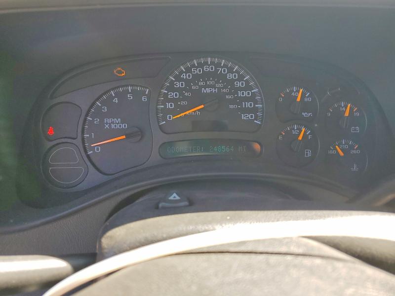 64518756 :رقم المزاد ، 3GNFK16Z85G150352 vin ، 2005 Chevrolet Suburban مزاد بيع