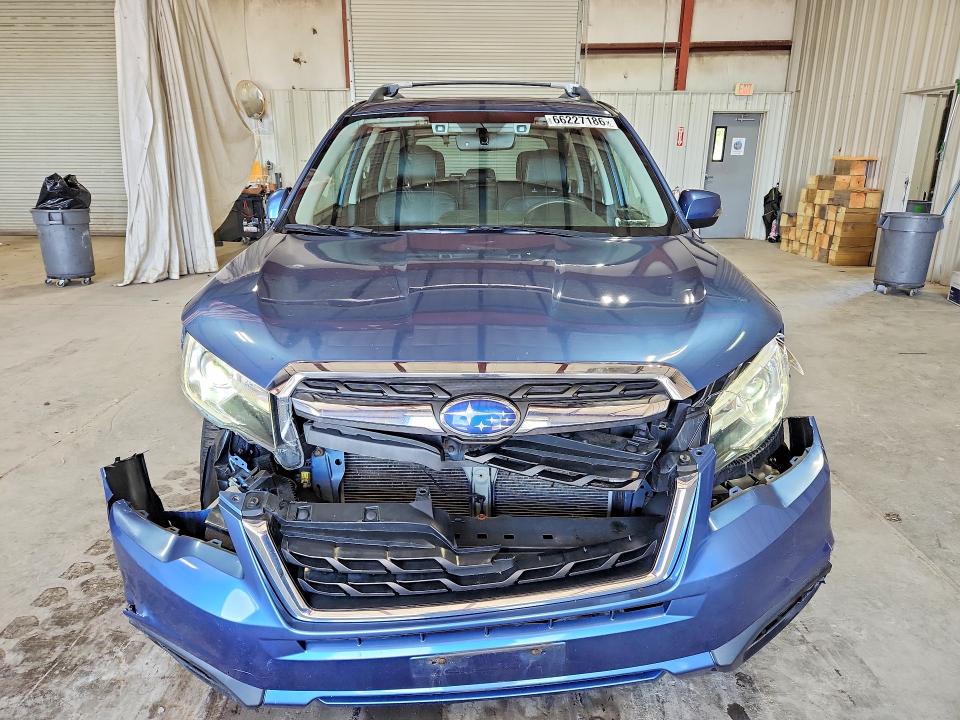 Продажа на аукционе авто 2017 Subaru Forester, vin: JF2SJAWC7HH811385, номер лота: 66227186