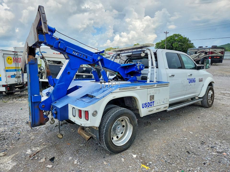 63942686 :رقم المزاد ، 3C7WRNEL7FG551467 vin ، 2015 Ram 5500 مزاد بيع